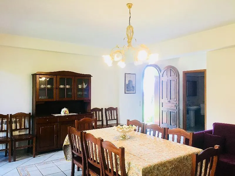 Etna Villa Alba Chiara Trecastagni 0*,