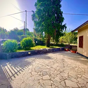  Casa vacanze Ciury's Etna Holidays