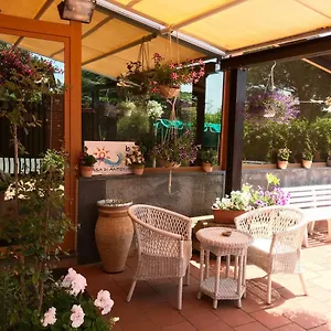 Casa Di Antonio_etna Vacanze Couette-café